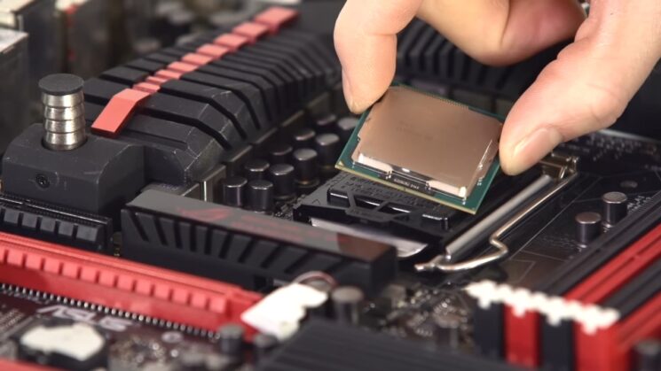 Removing the Intel CPU cooler