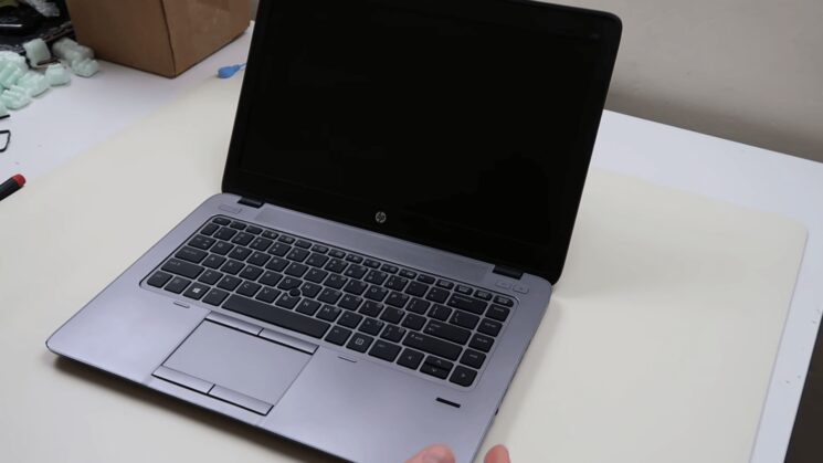 HP Laptop Stuck On HP Screen - Reason & Solution